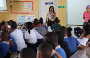 Día Mundial de la Obesidad: INABIE ejecuta acciones para disminuir índice en población estudiantil Charla Día Contra la Obesidad.