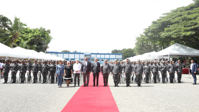 La Dirección General de la Policía Nacional junto a la Comisión Ejecutiva para la Transformación y Profesionalización de la Policía Nacional.