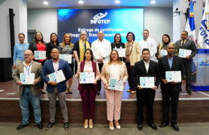 INFOTEP capacita a facilitadores y asesores de empresas en el programa Transformación Digital Egresados-del-programa-Transformacion-Digital