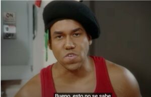 Respuesta de Romeo Santos a la censura de su canción «Suegra» Romeo Santos, representando a Balbuena de Luisito Martí.