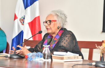 AGN presentó conferencia sobre mujeres dominicanas durante la primera intervención norteamericana