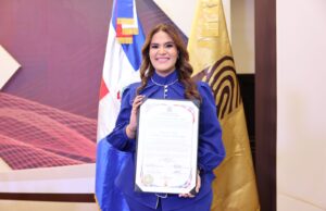 Michelle Ortiz electa a unanimidad como vocera de los diputados del PARLACEN