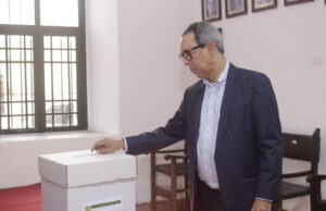 Magistrado Manuel Herrera Carbuccia es elegido nuevo presidente de la Academia de Ciencias