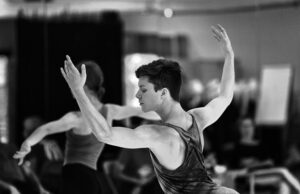 Bellas Artes ofrece exitoso MasterClass de Ballet con el reconocido bailarín francés Hugo Layer