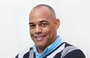 Sábado Cultural: Medio siglo de orientación y cultura en la radio de Santiago