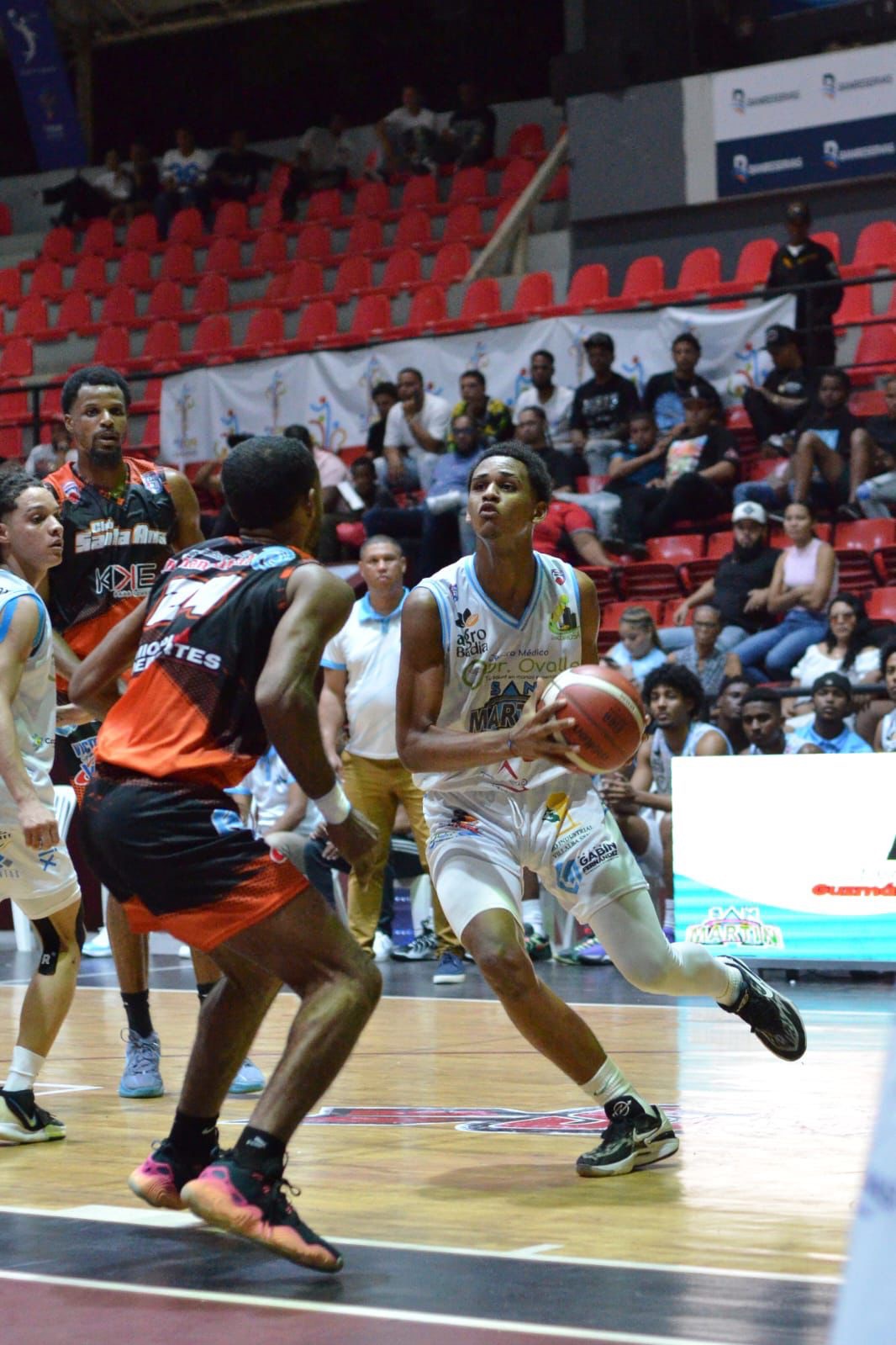 Máximo Gómez y San Martín Revivirá Esta Noche Gran Final de Temporada 2024 TBS Francomacorisano