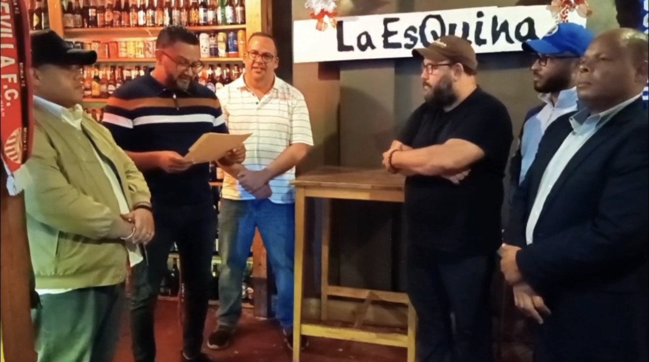 Adompretur Filial Constanza Reconoce 12 Años de Excelencia de La Esquina GastroBar