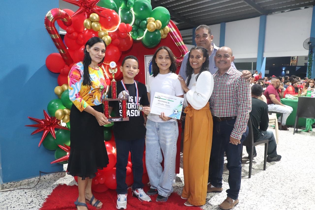 San Francisco Fútbol Club celebra fiestas navideñas y premiación de los atletas más sobresalientes del 2025