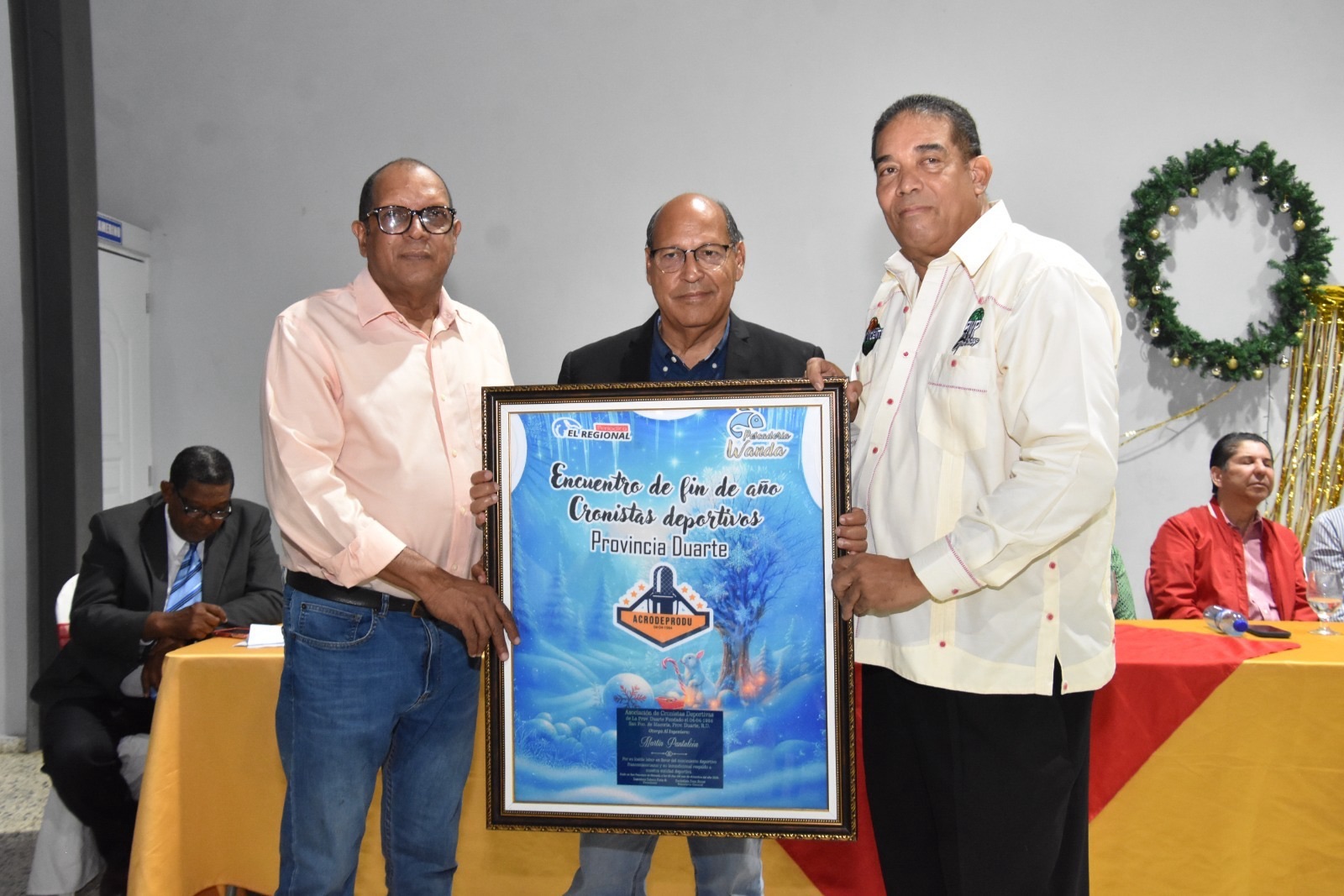 Cronistas deportivos provinciales reconocen labor altruista del ingeniero Martin Pantaleón