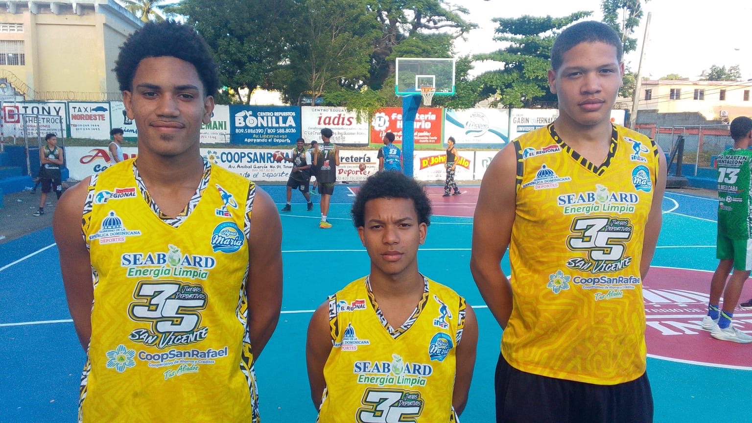 Grupo Gabín Fernández e Ingeniero Martín Pantaleón se imponen en la categoría U18 del Basket Navideño del Club San Vicente.