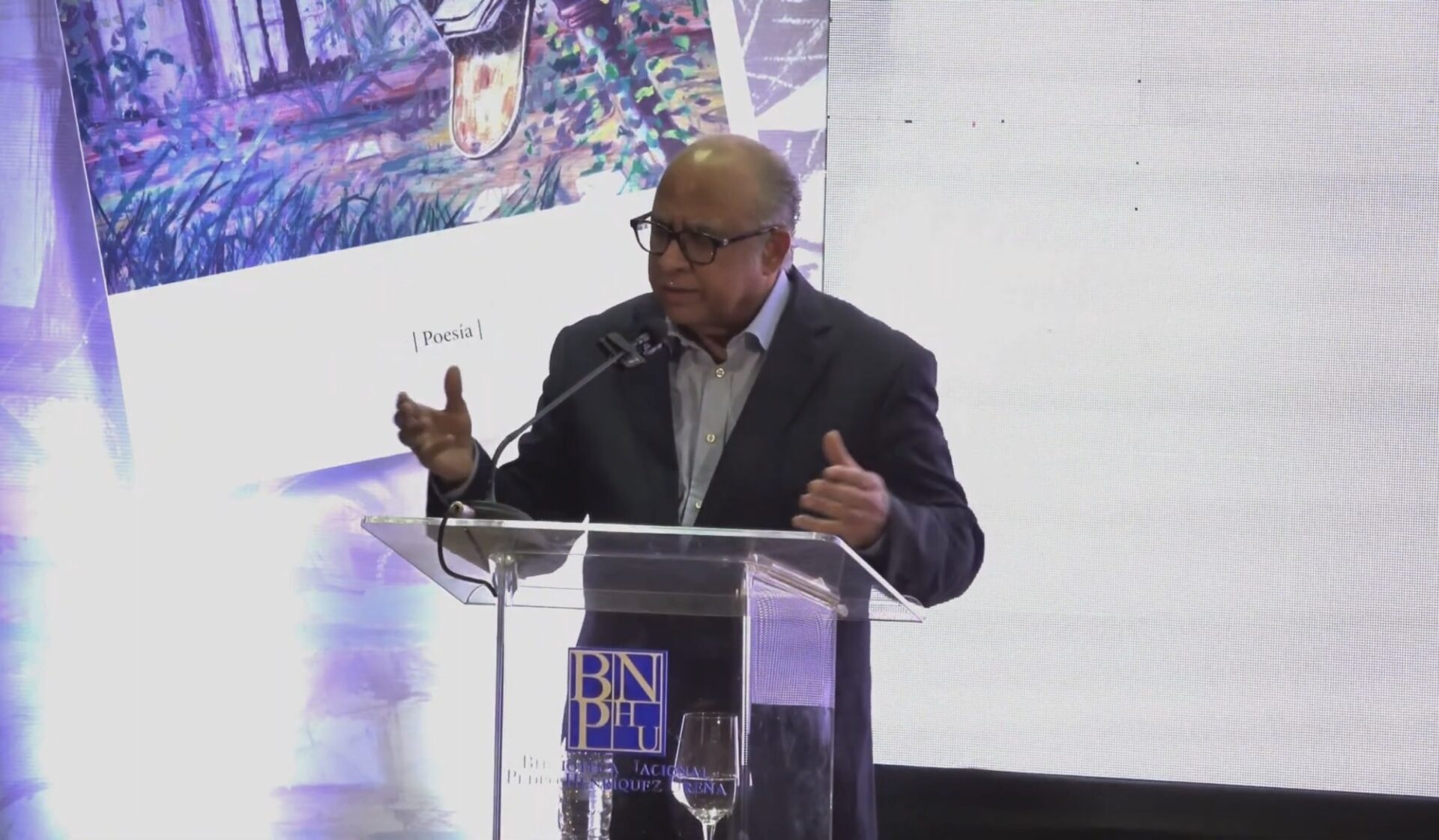 Laureado poeta Daniel Beltré López presenta «Nunca fue bueno tanto olvido», un acto poético de resistencia contra la amnesia social