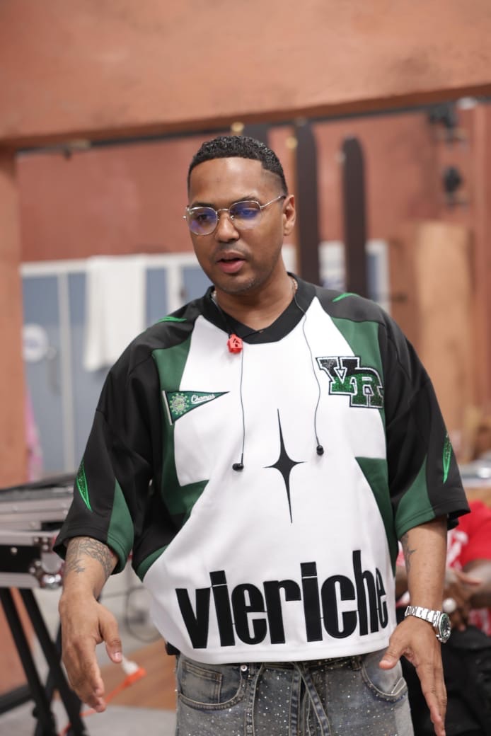 Santiago Matías reflexiona sobre un modelo de colaboración abierta para «Planeta Alofoke»